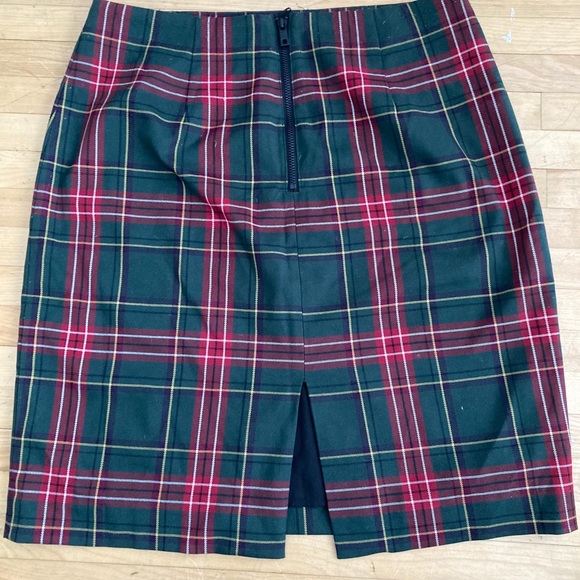 Plaid skirt - Picture 2 of 2
